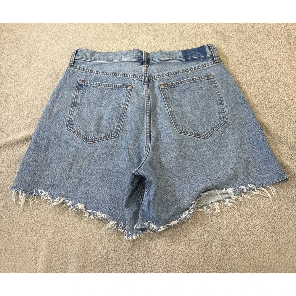Abercrombie & Fitch The Loose Short High Rise Denim Light Wash Heart Size 31/34